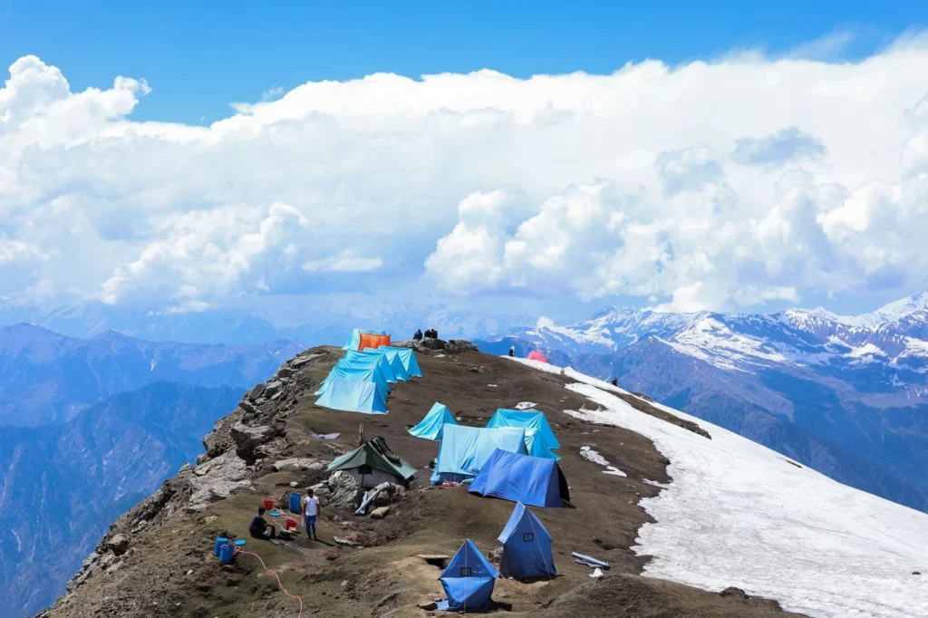 Sar Pass Trek: Complete Guide for 2025