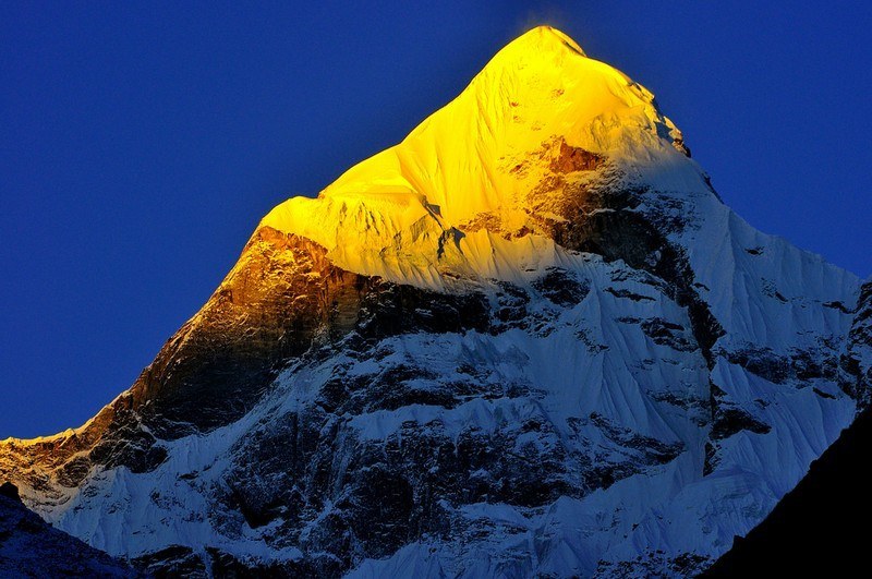 Neelkanth Peak Trekking – A Simple Guide for Nature Lovers