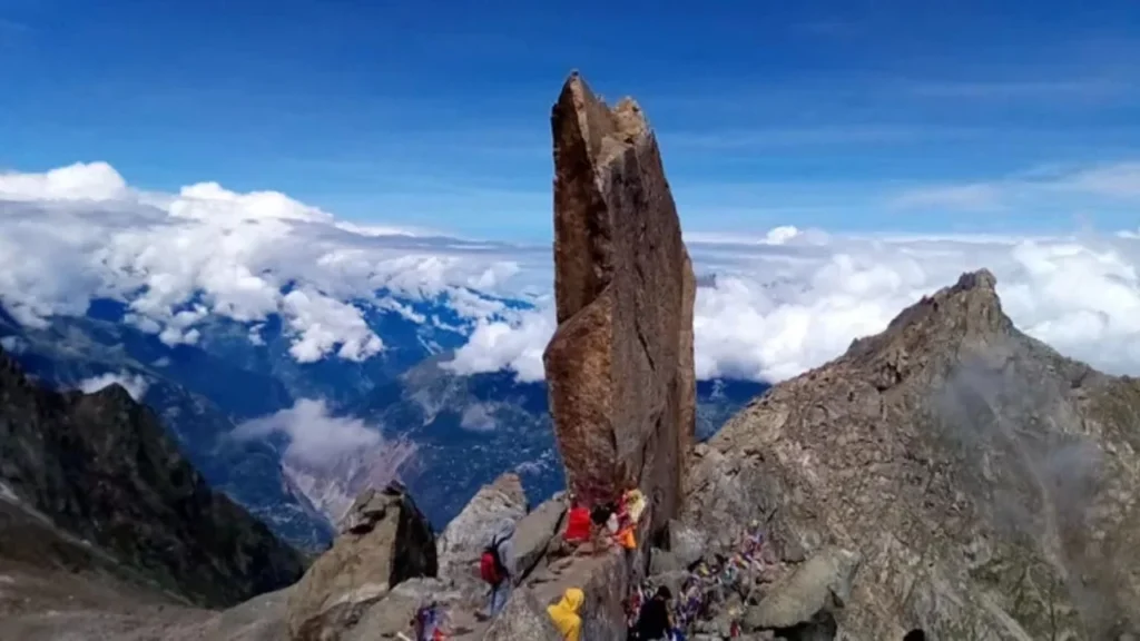 Kinnaur Kailash Yatra 2025 – A Complete Guide for Pilgrims and Trekkers