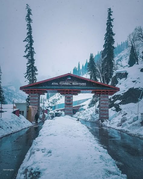 Manali Tour Packages: A Simple Travel Guide
