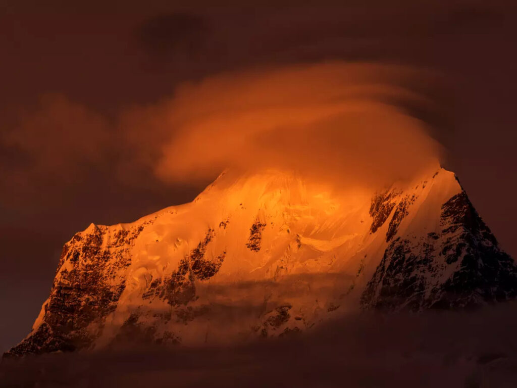 Dronagiri Parvat Trek – A Mythical Journey Through the Garhwal Himalayas